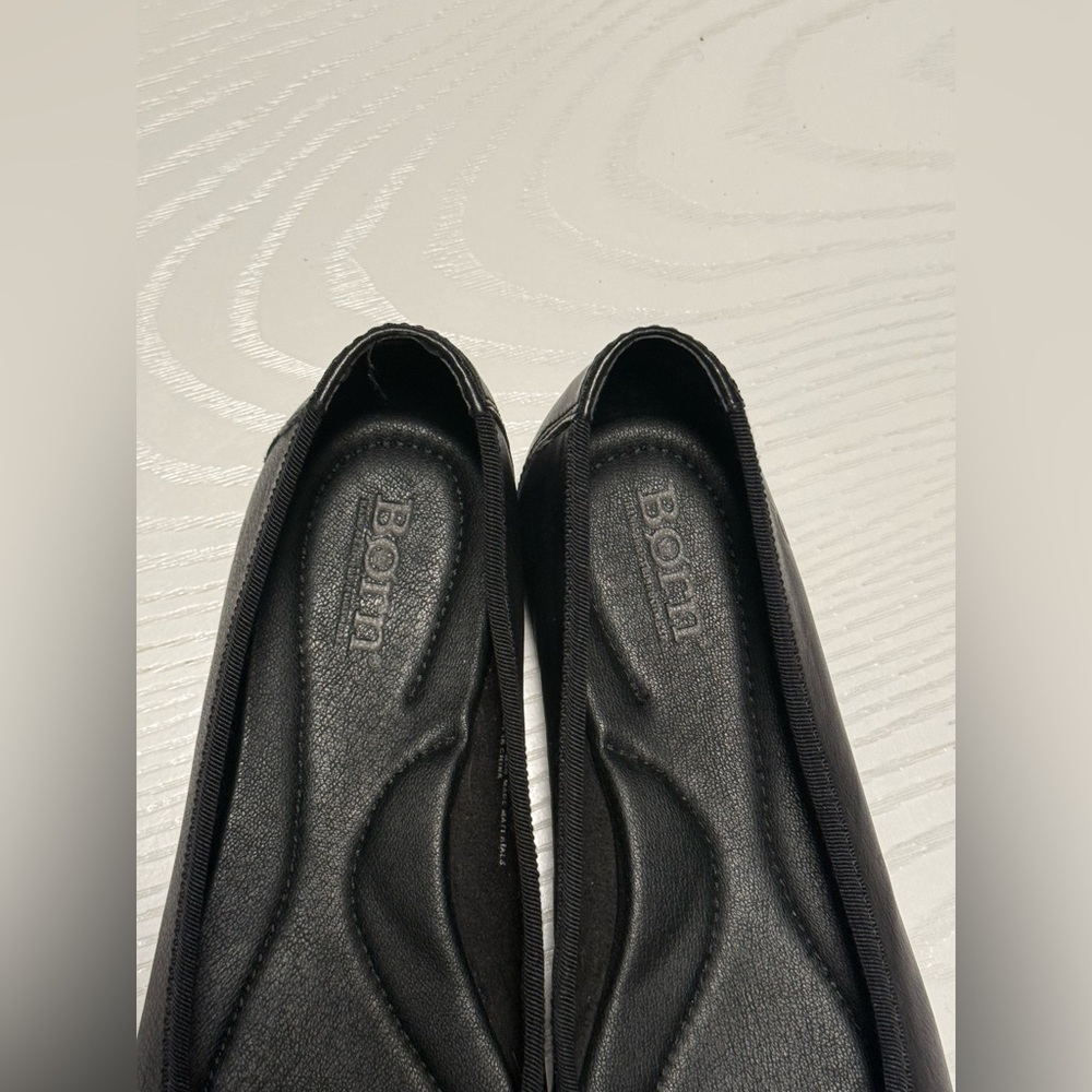 Born Women's Classic Black Leather Flats - Picture 2 of 7